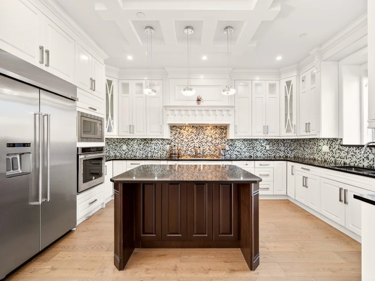 8068 Haig Street, Vancouver, BC, V6P 4R9 - 5