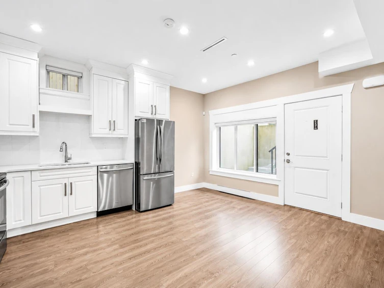 8068 Haig Street, Vancouver, BC, V6P 4R9 - 24