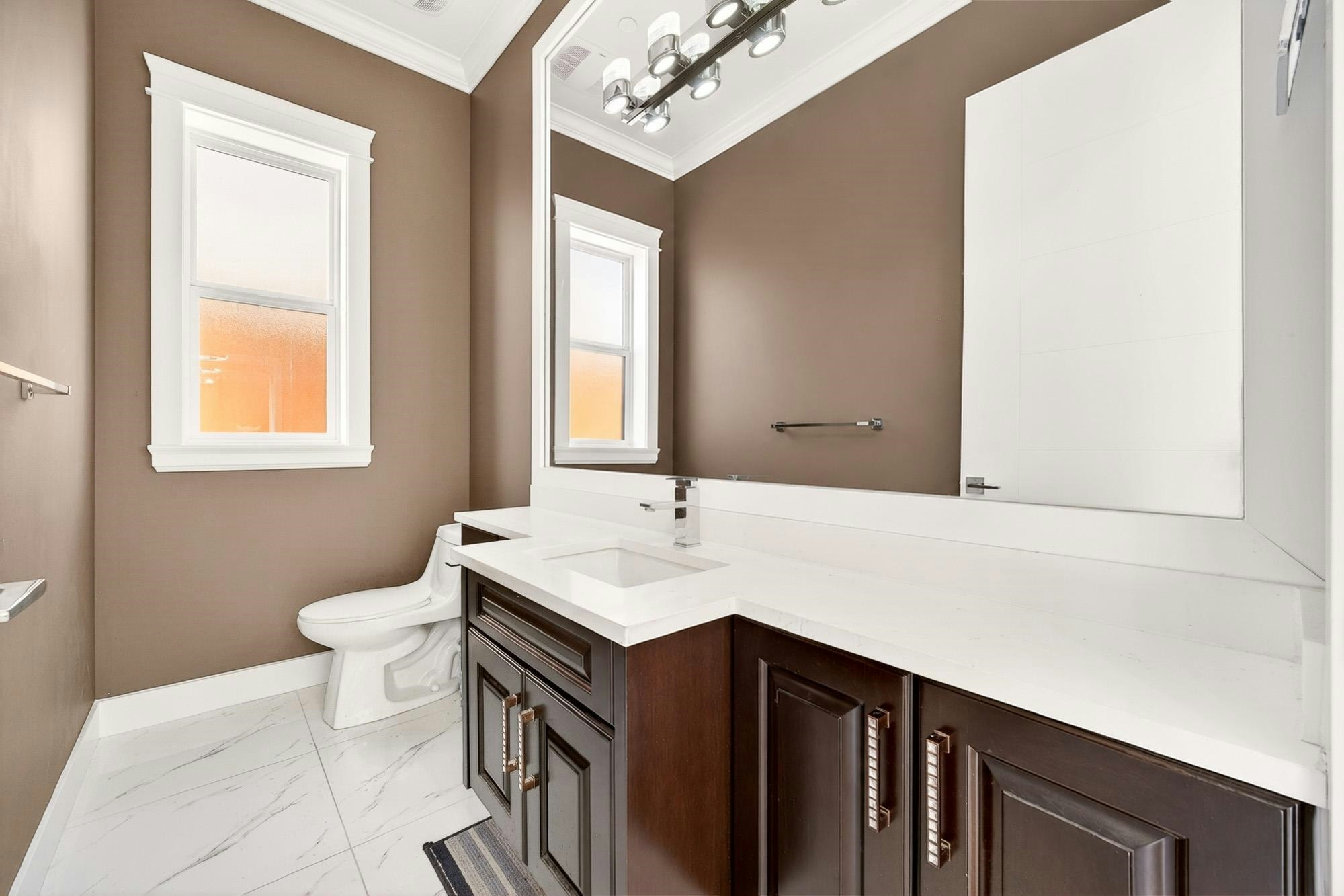 8068 Haig Street, Vancouver, BC, V6P 4R9 - 10