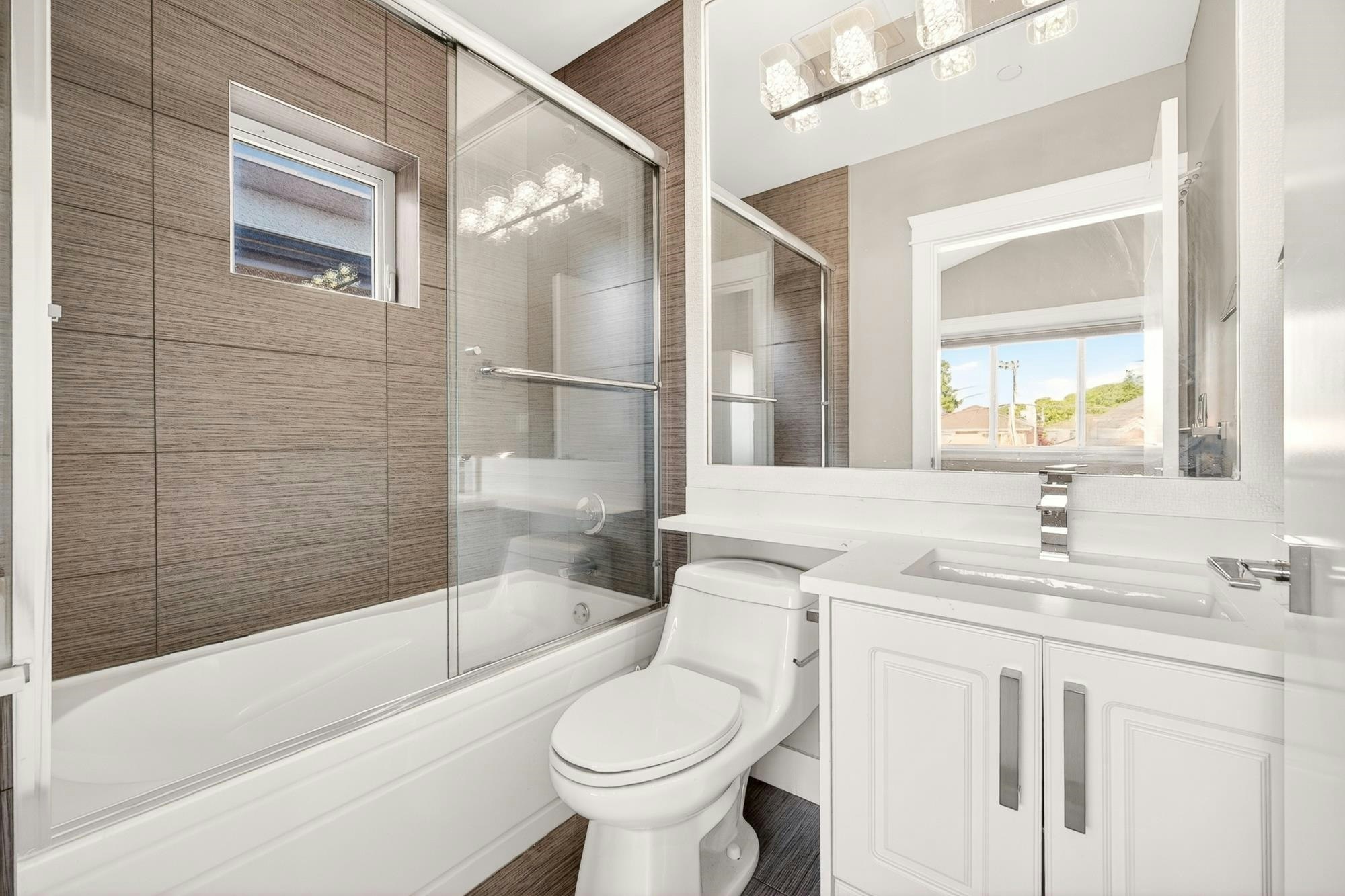 8068 Haig Street, Vancouver, BC, V6P 4R9 - 16