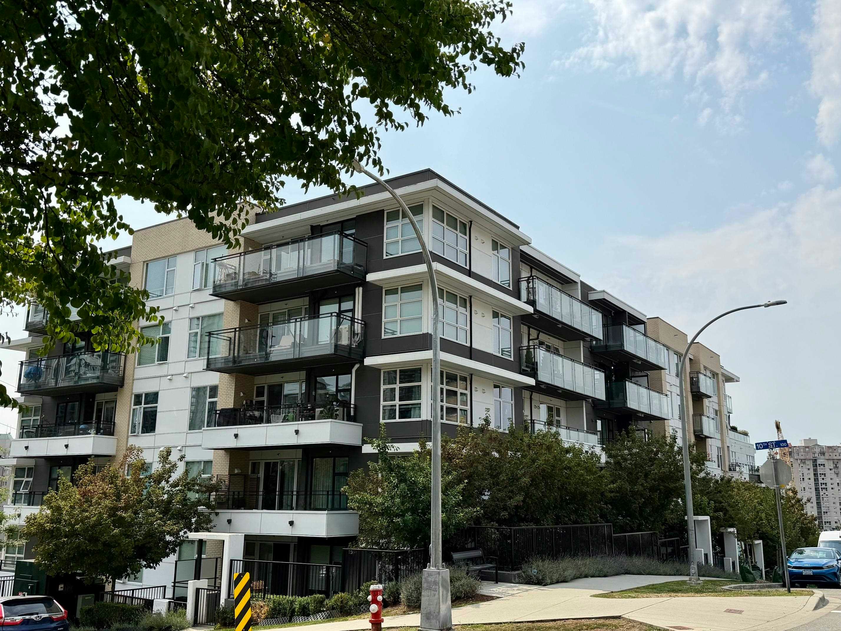 402-1012 Auckland Street, New Westminster, BC, V3M 0M3