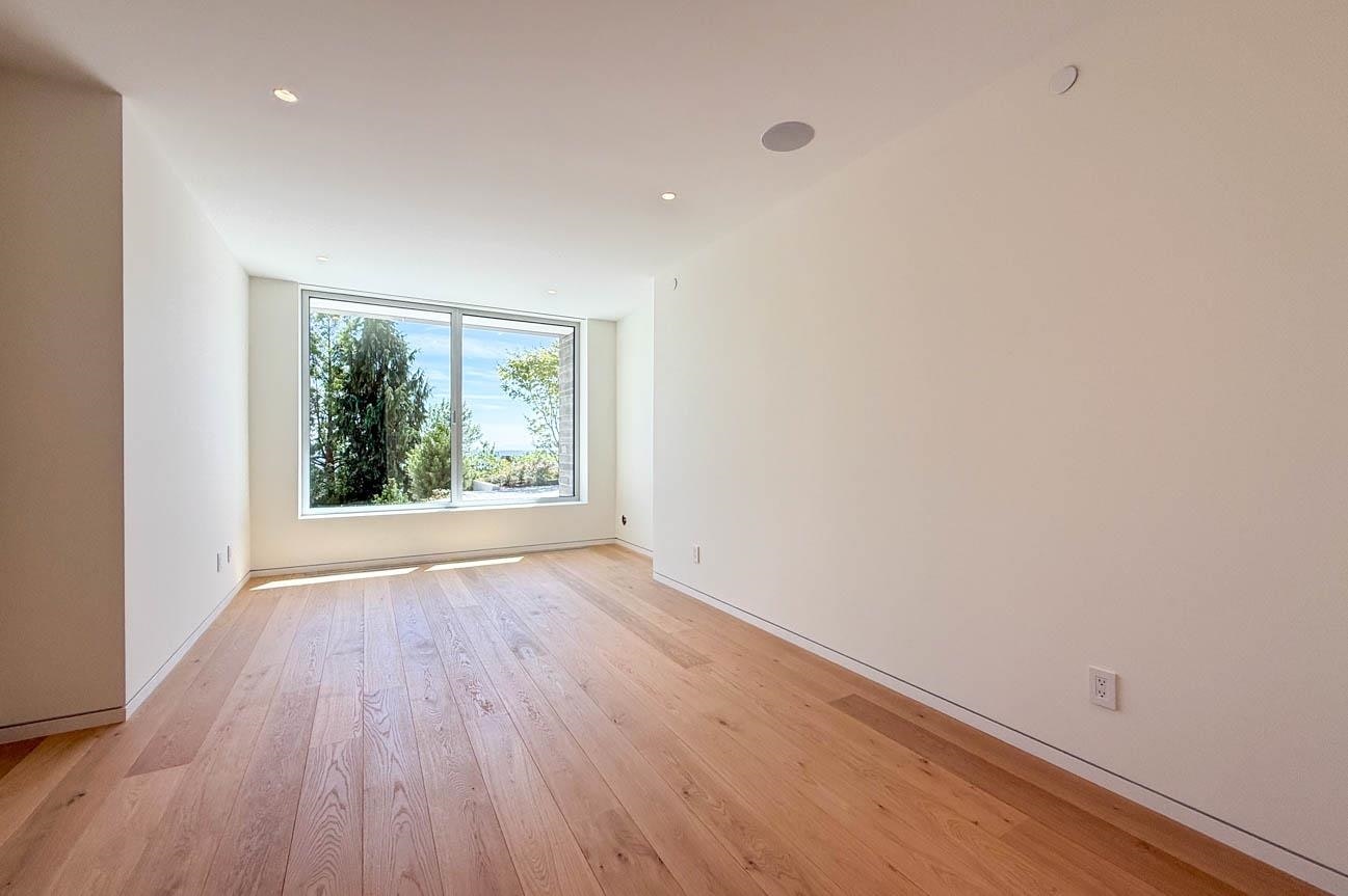 2390 Westhill Drive, West Vancouver, BC, V7S 2Z5 - 4