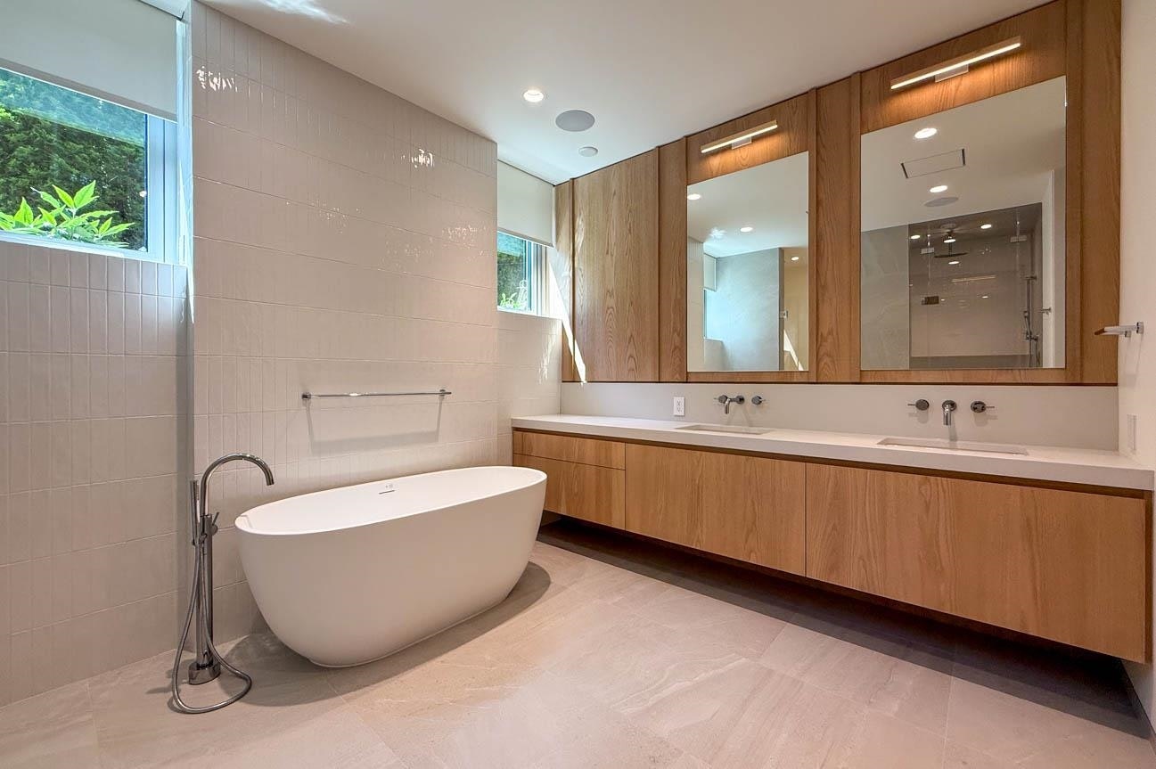 2390 Westhill Drive, West Vancouver, BC, V7S 2Z5 - 23