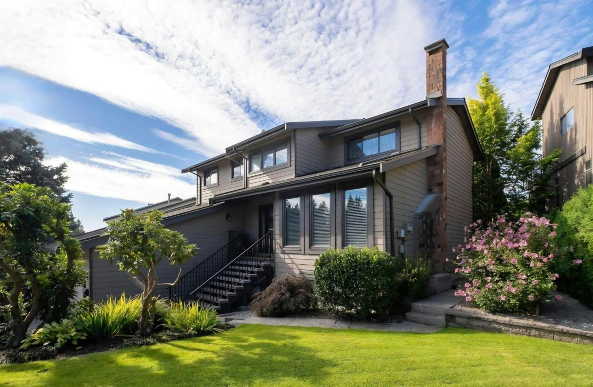 1410 Lansdowne Drive, Coquitlam, BC, V3E 1Y4