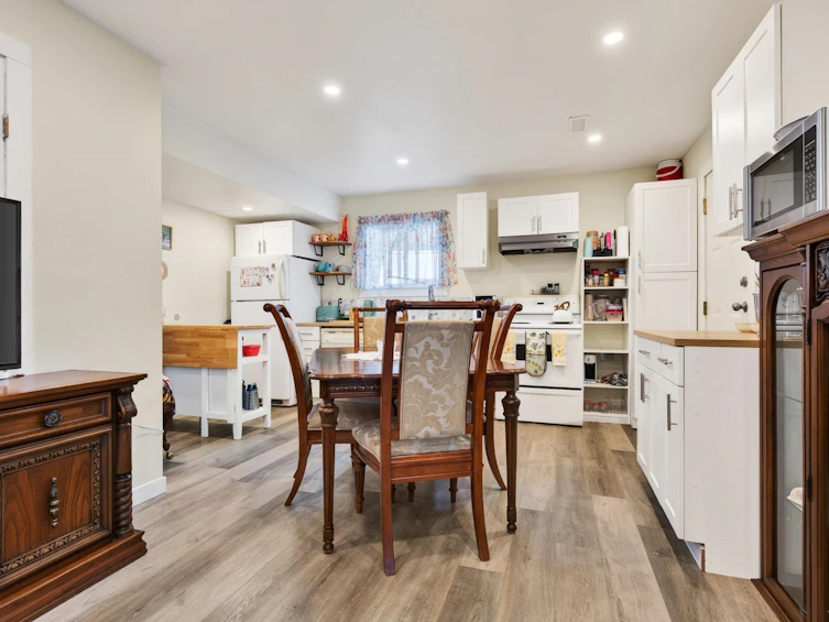63909 Old Yale Road, Hope, BC, V0X 1L2 - 24