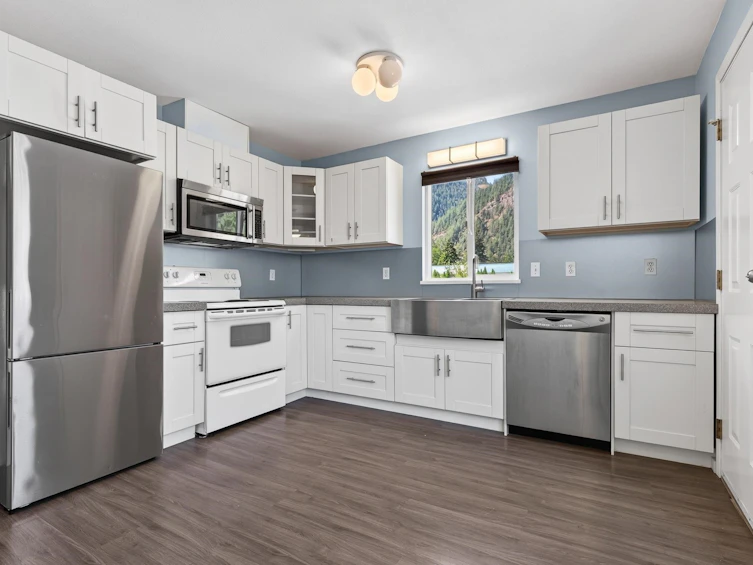 63909 Old Yale Road, Hope, BC, V0X 1L2 - 3