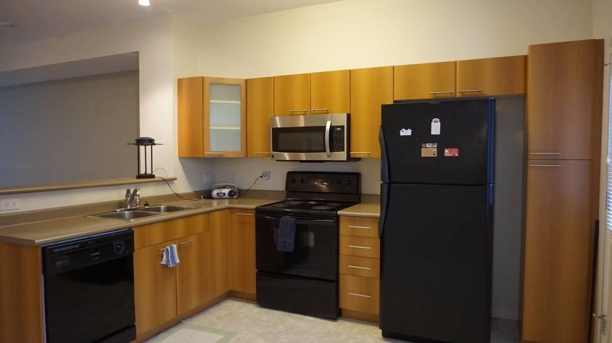 2000 Panorama Drive, Port Moody, BC, V3H 5J5 - 2
