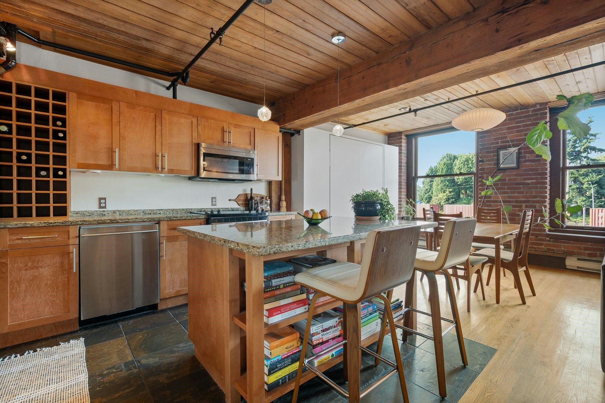 305-41 Alexander Street, Vancouver, BC, V6A 1B2 - 16