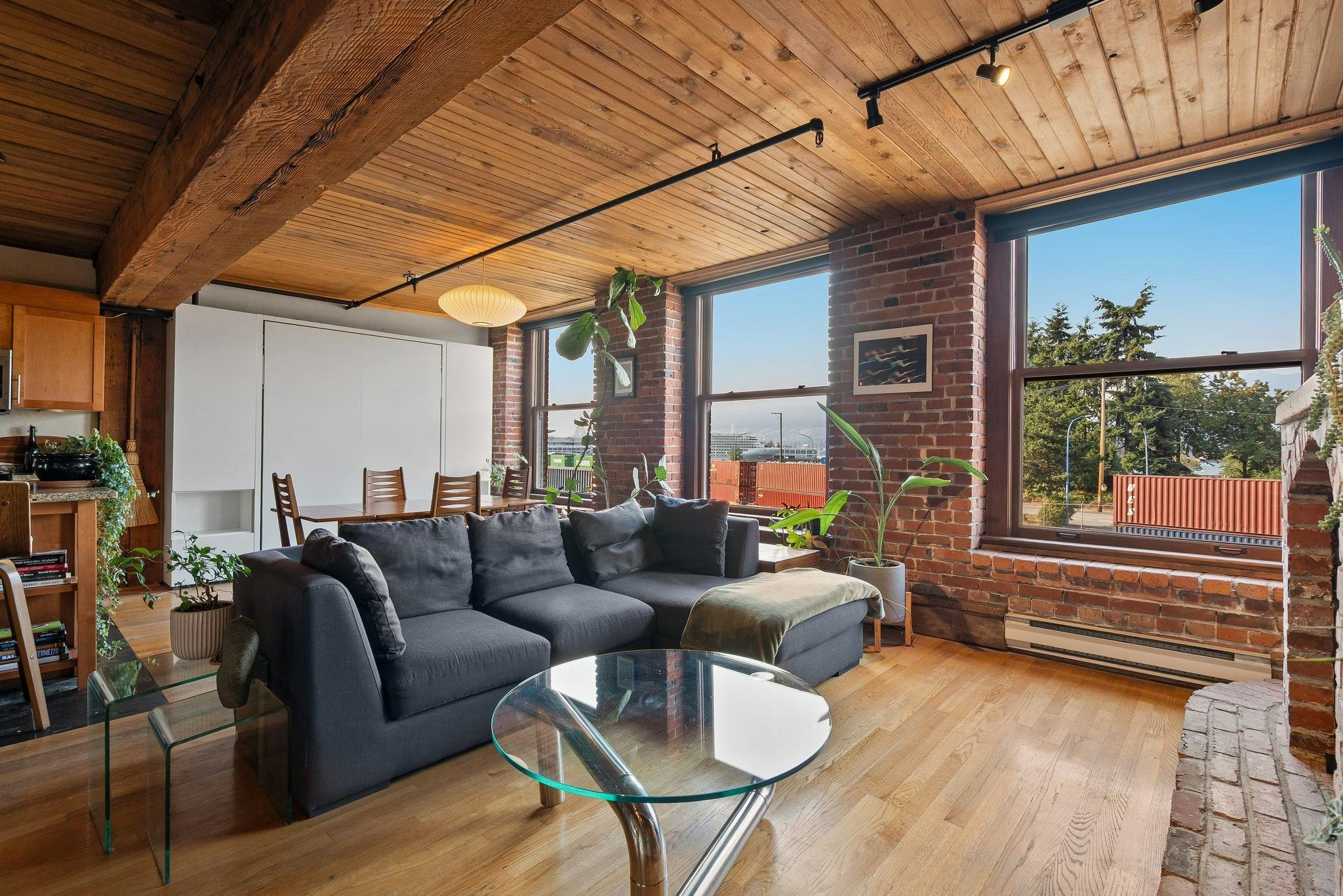 305-41 Alexander Street, Vancouver, BC, V6A 1B2 - 5