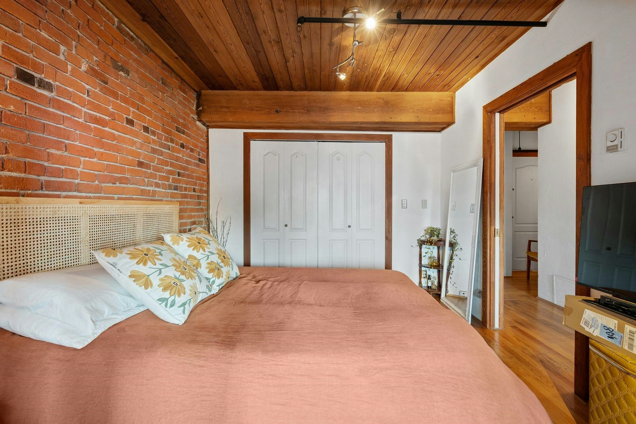305-41 Alexander Street, Vancouver, BC, V6A 1B2 - 23