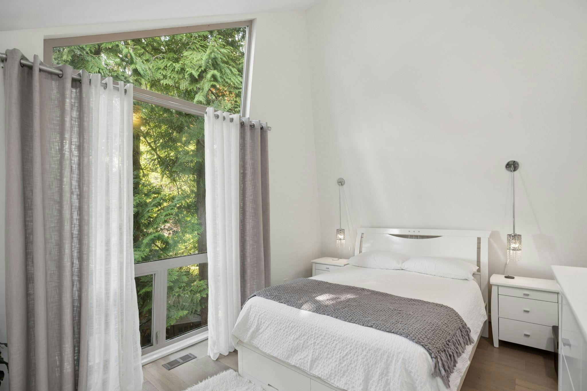 5781 Cranley Drive, West Vancouver, BC, V7W 1T1 - 21