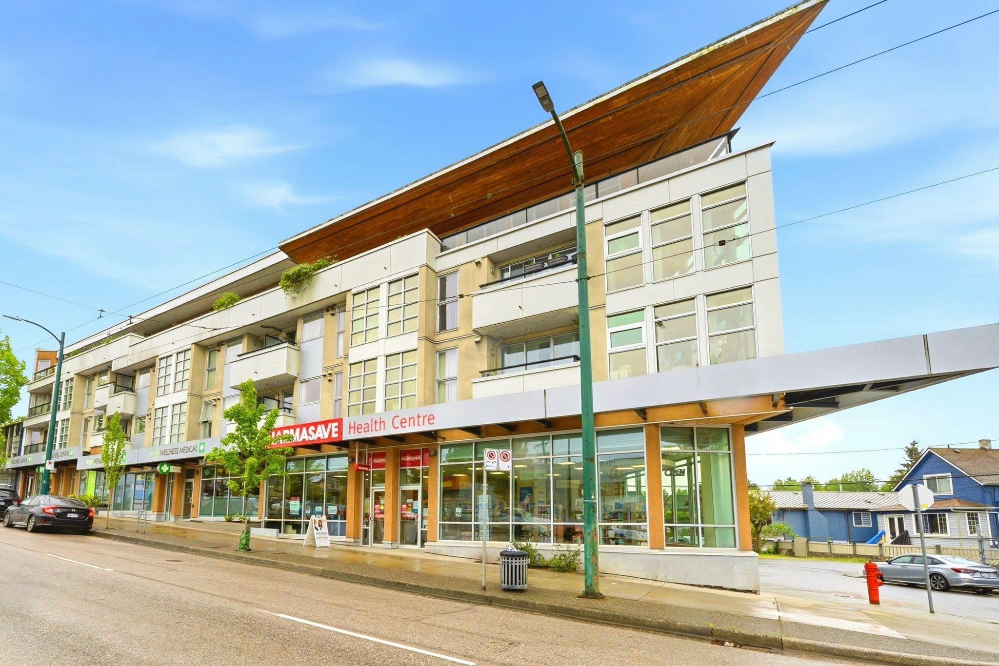 201-4338 Commercial Street, Vancouver, BC, V5N 4G6