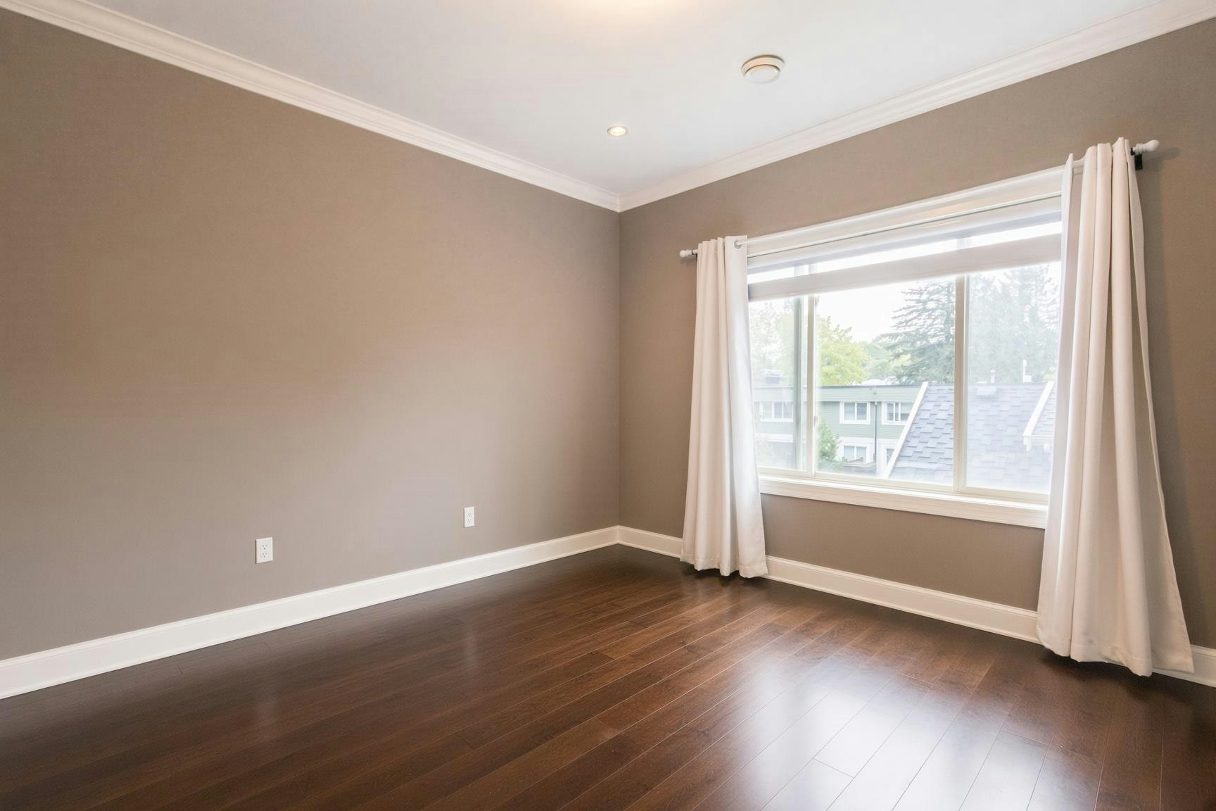 4231 Brant Street, Vancouver, BC, V5N 5B5 - 9