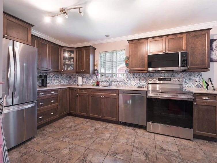 5980 Matsqui Street, Chilliwack, BC, V2R 0G6 - 10
