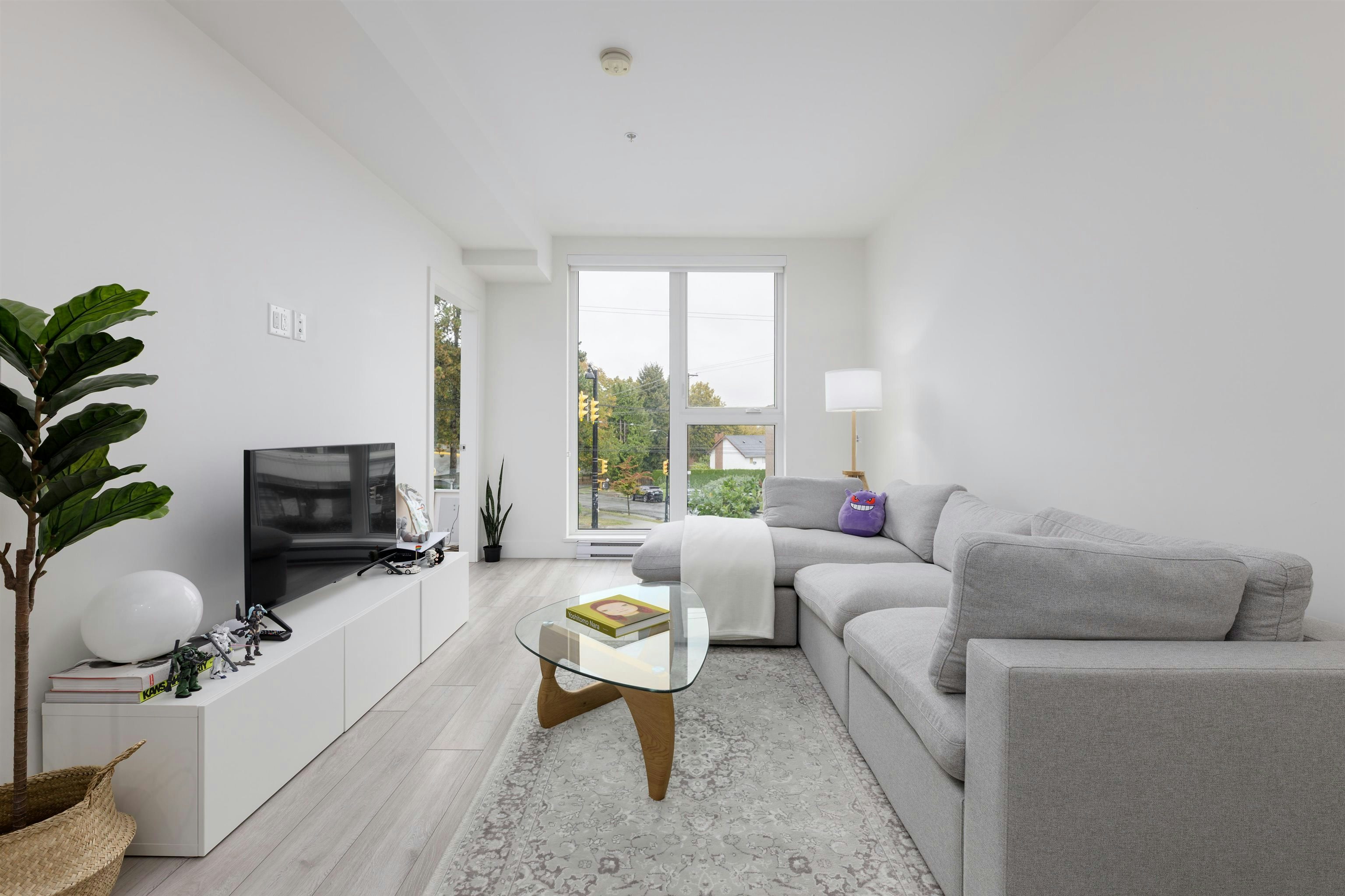 204-979 E 19th Avenue, Vancouver, BC, V5V 1K8