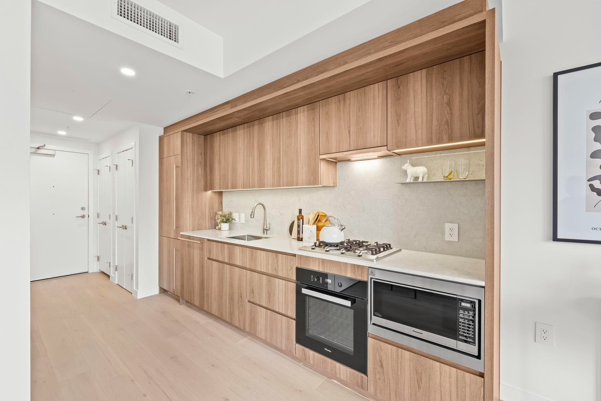 307-5212 Cambie Street, Vancouver, BC, V5Z 2Z7 - 8