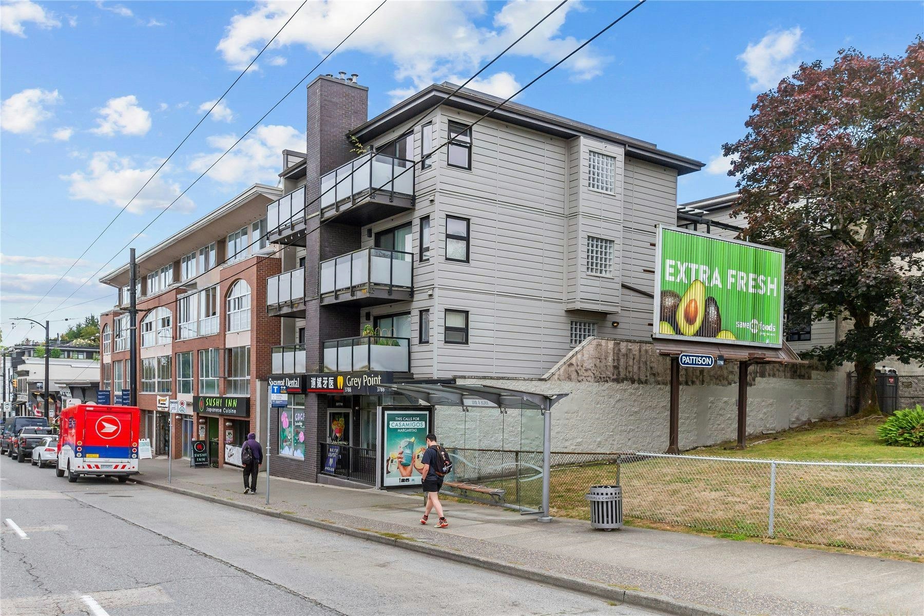 301-3788 W 10th Avenue, Vancouver, BC, V6R 2G4
