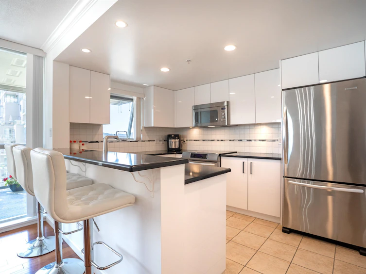 1403-235 Guildford Way, Port Moody, BC, V3H 5L8 - 9