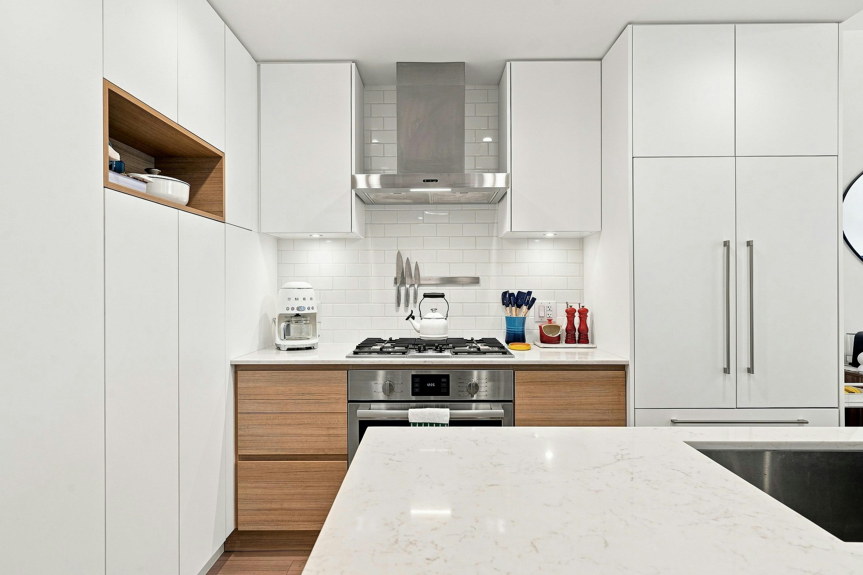 211-3131 Murray Street, Port Moody, BC, V3H 0L9 - 11