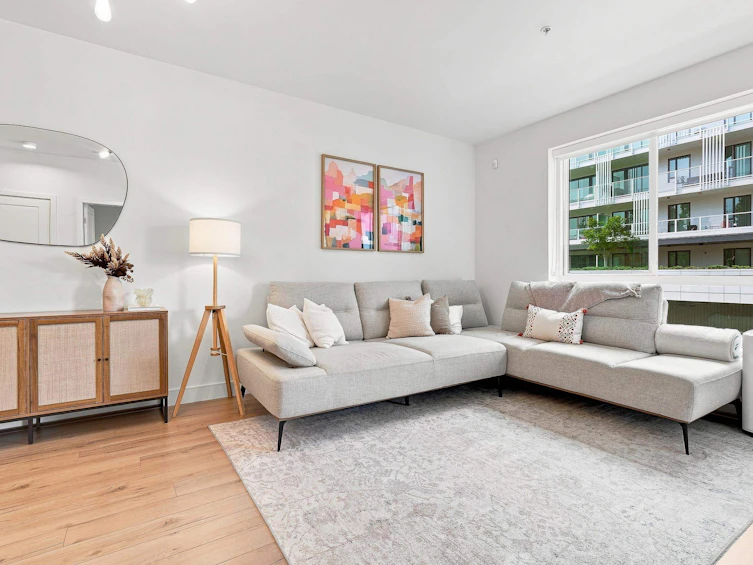 211-3131 Murray Street, Port Moody, BC, V3H 0L9 - 3