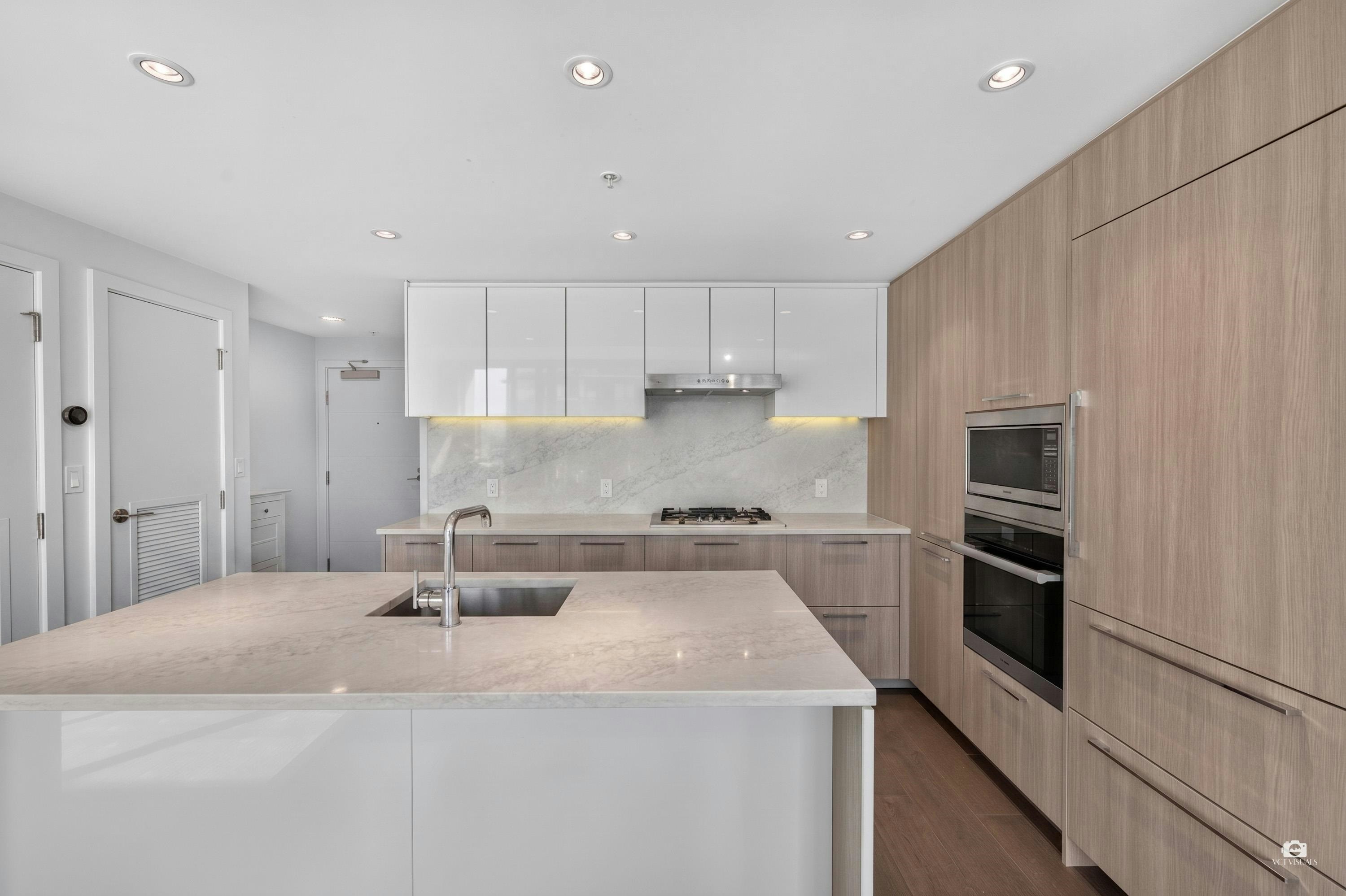1300-3200 Corvette Way - 4