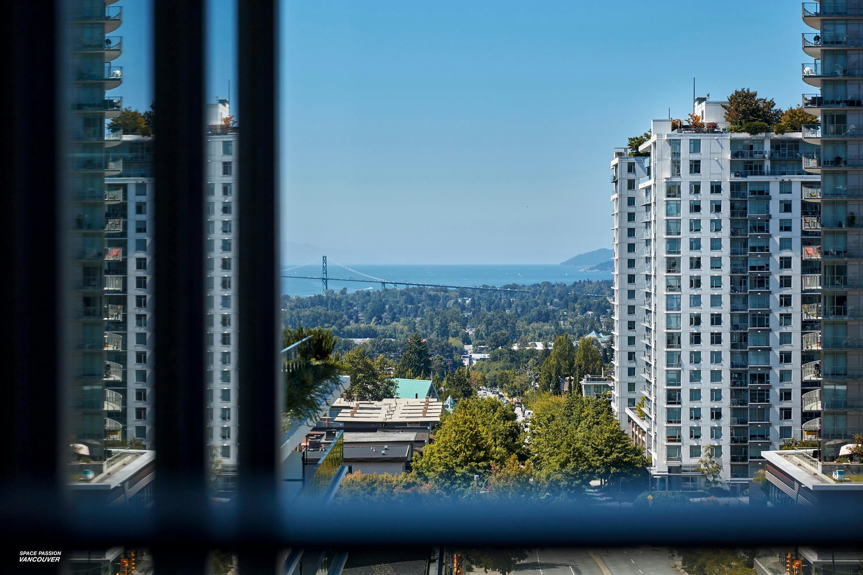 807-135 E 13th Street, North Vancouver, BC, V7L 0J8