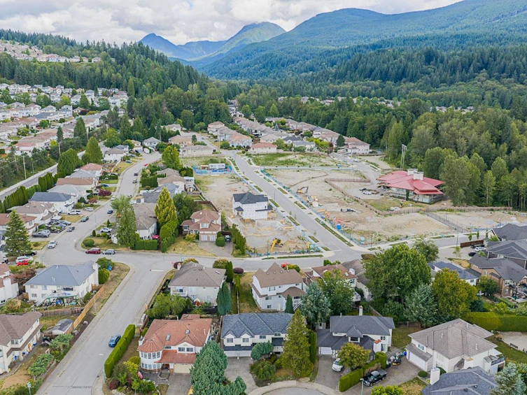 3315 El Casa Court, Coquitlam, BC, V3E 2P9 - 29