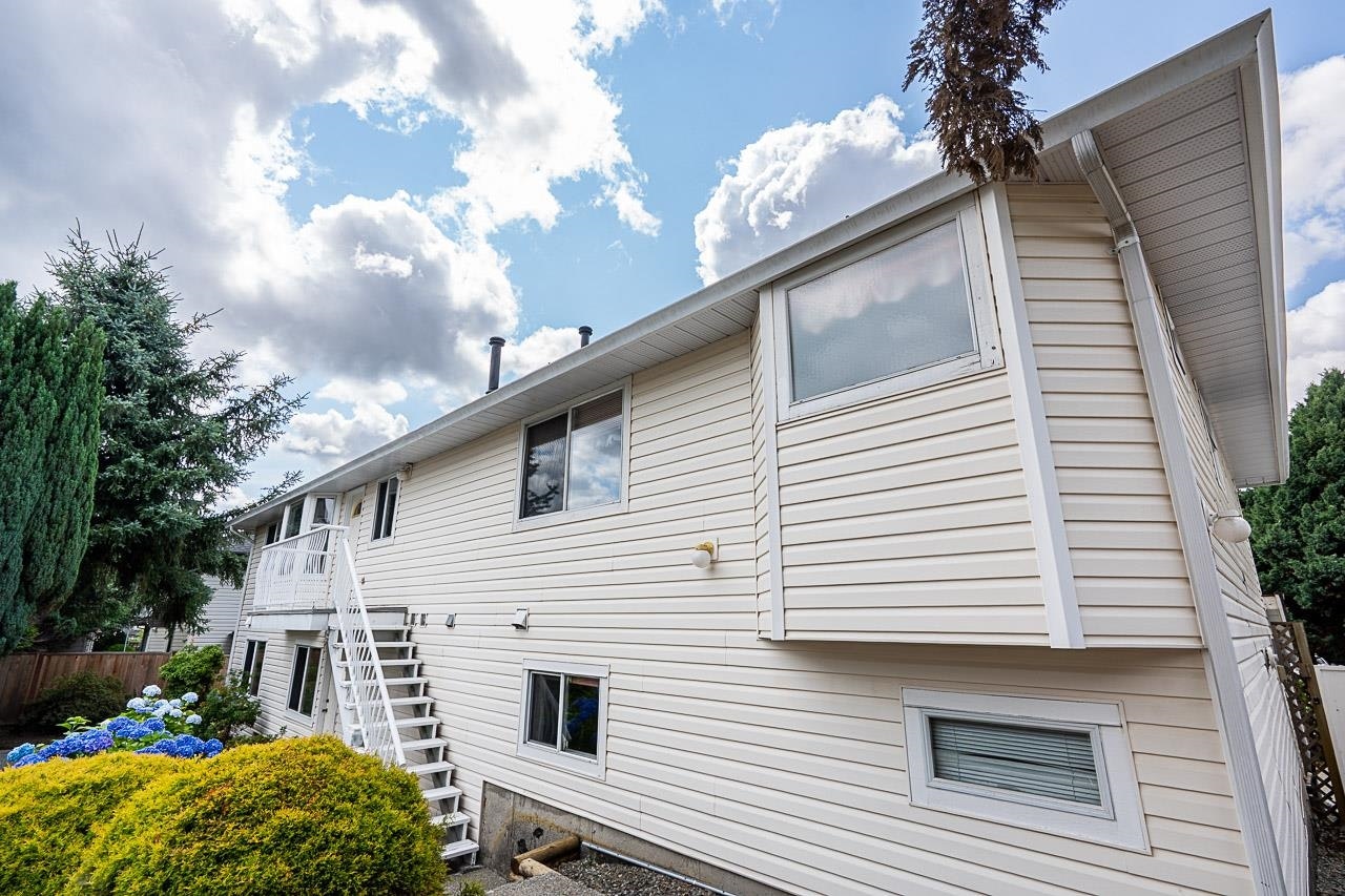 3315 El Casa Court, Coquitlam, BC, V3E 2P9 - 26