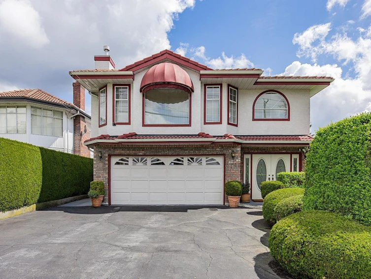 7168 Sussex Avenue, Burnaby, BC, V5J 3V3