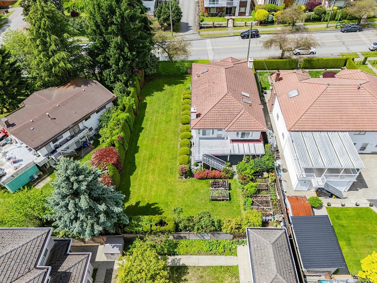 7168 Sussex Avenue - 3