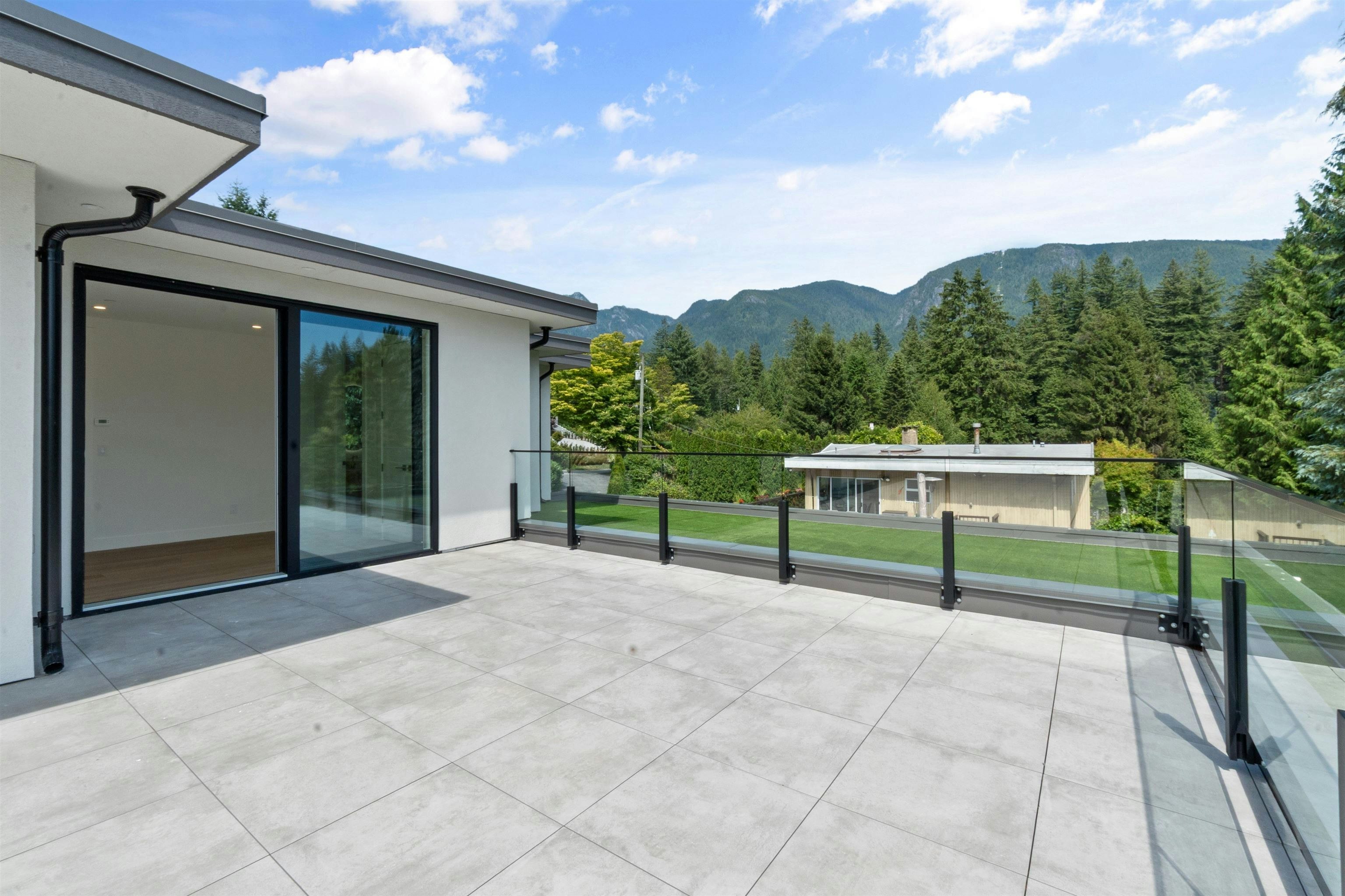 74 Laurie Crescent, West Vancouver, BC, V7S 1B7 - 27