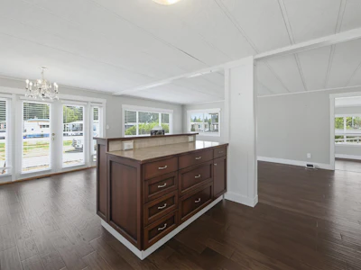 12-4426 232 Street - 5