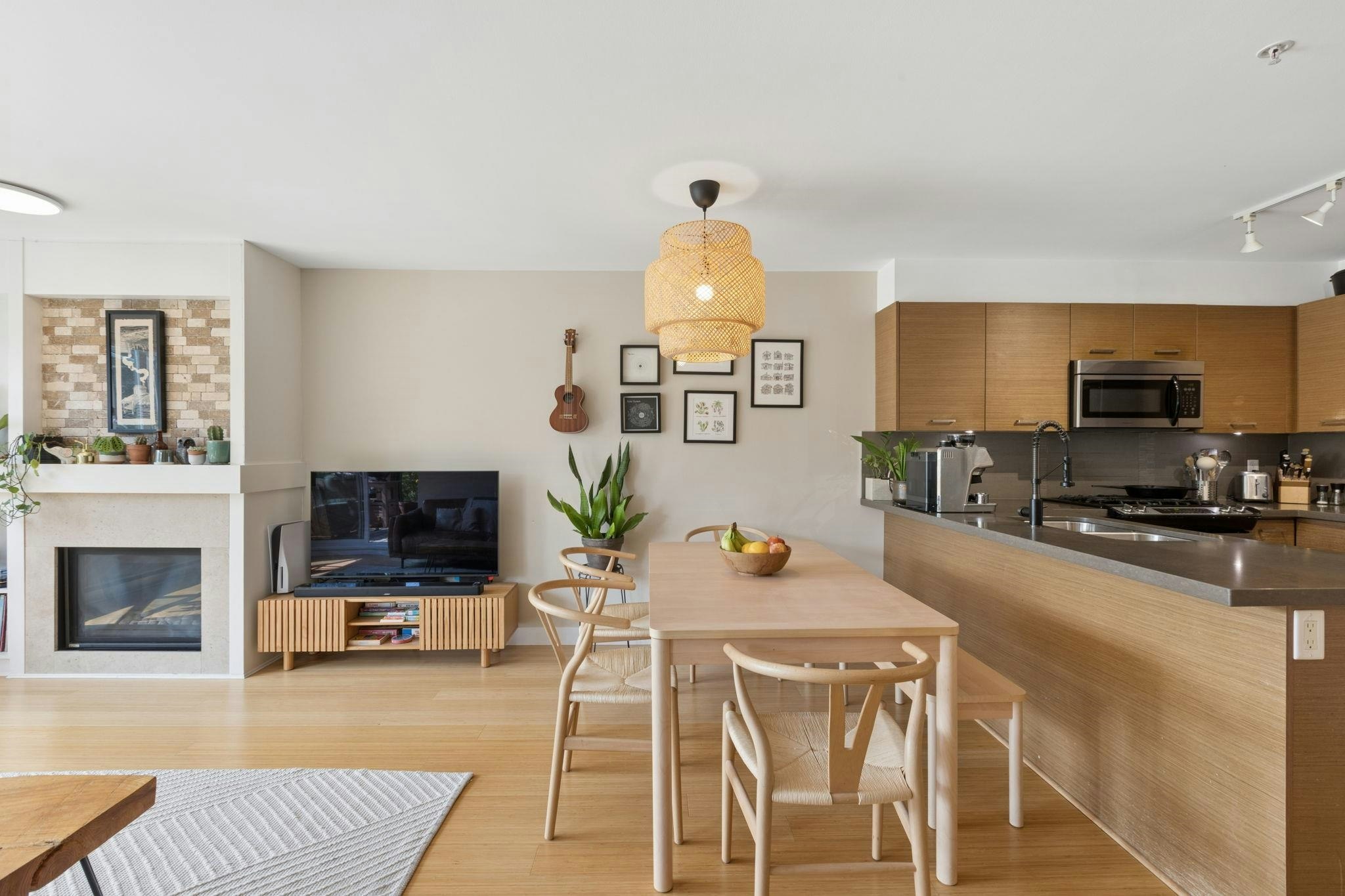207-3732 Mt Seymour Parkway, North Vancouver, BC, V7G 1C3 - 7