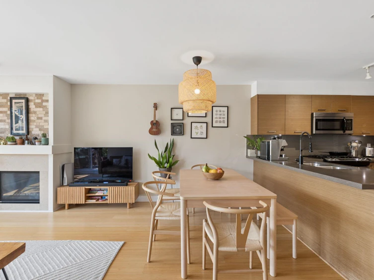 207-3732 Mt Seymour Parkway, North Vancouver, BC, V7G 1C3 - 7