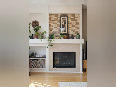 207-3732 Mt Seymour Parkway - 3