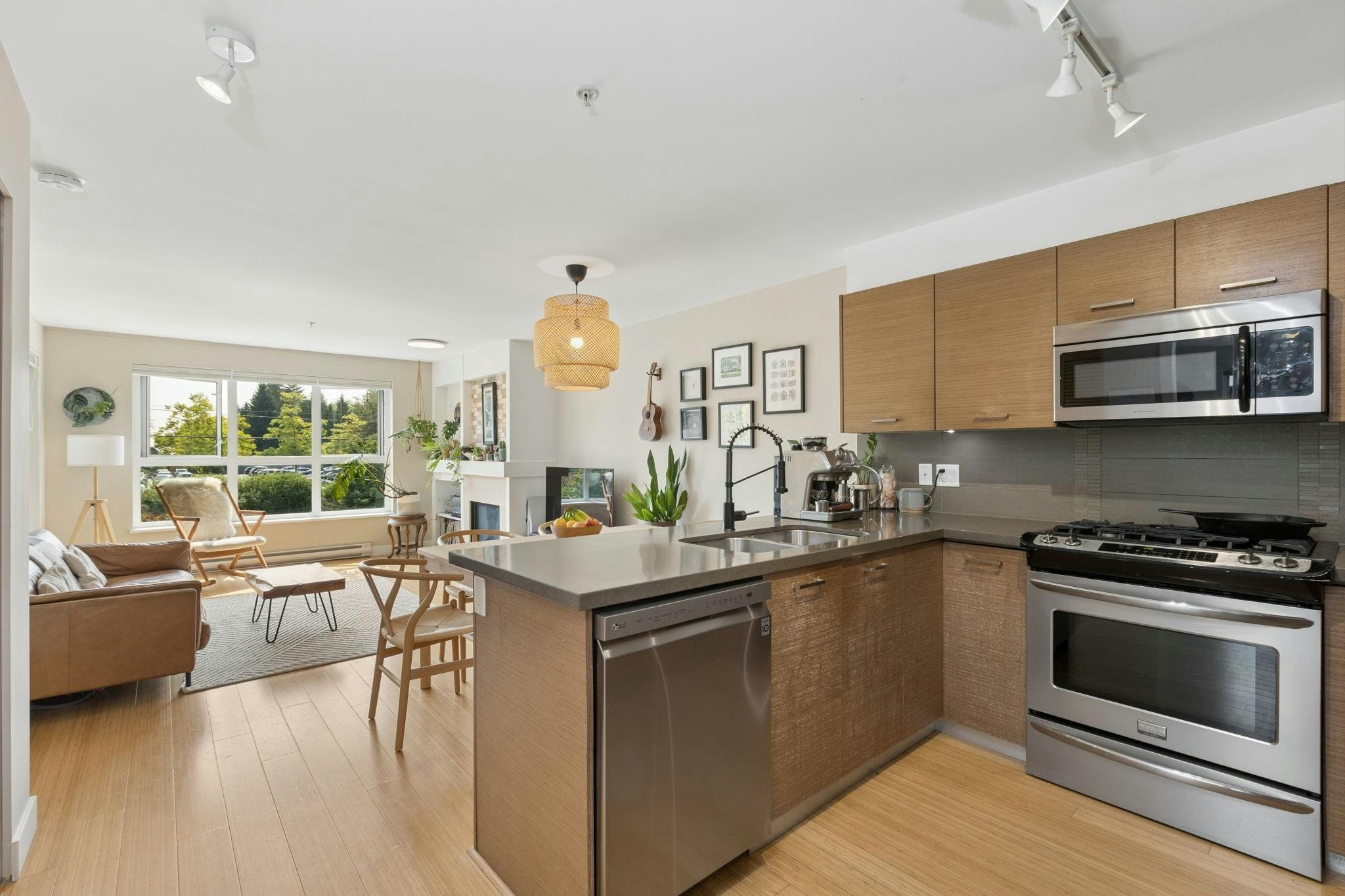 207-3732 Mt Seymour Parkway, North Vancouver, BC, V7G 1C3 - 14