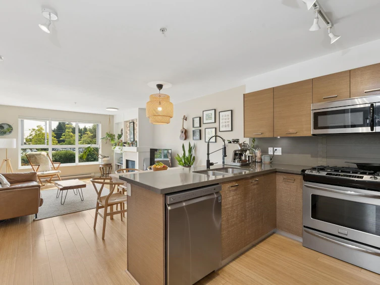 207-3732 Mt Seymour Parkway, North Vancouver, BC, V7G 1C3 - 14