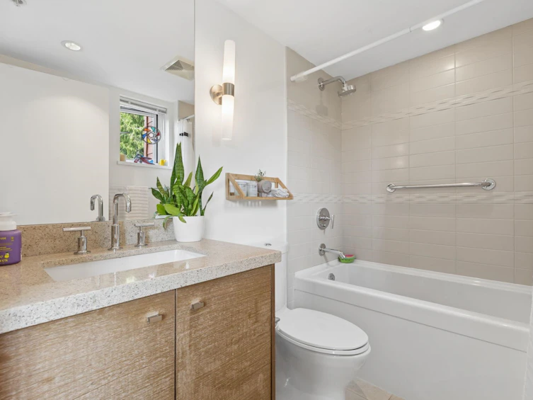 207-3732 Mt Seymour Parkway, North Vancouver, BC, V7G 1C3 - 16