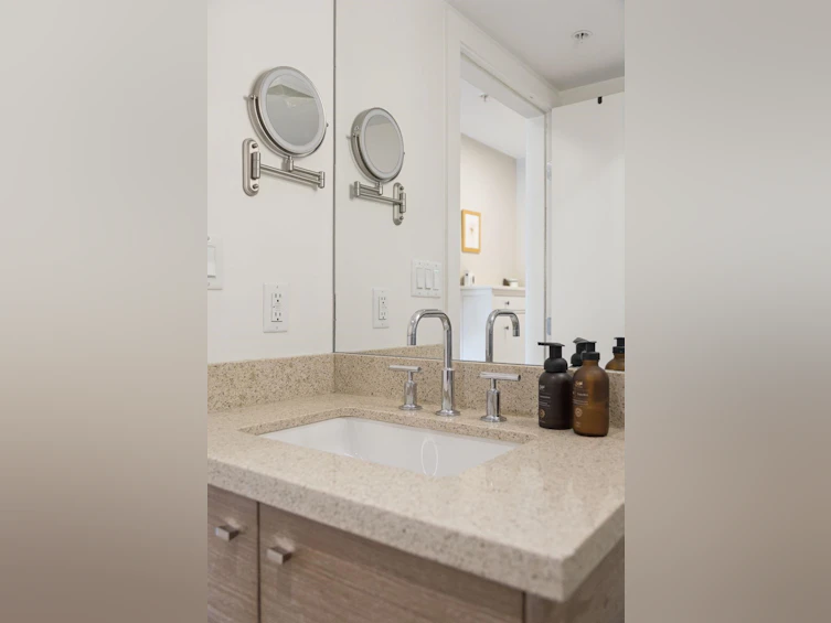207-3732 Mt Seymour Parkway, North Vancouver, BC, V7G 1C3 - 20