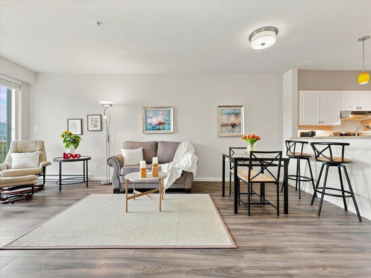 317-3629 Deercrest Drive - 5
