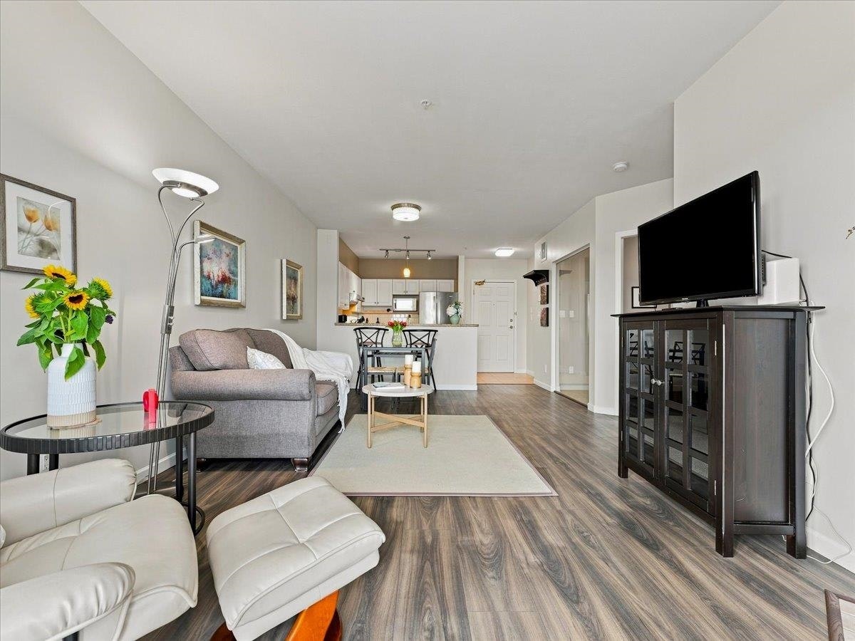 317-3629 Deercrest Drive, North Vancouver, BC, V7G 2S9 - 8