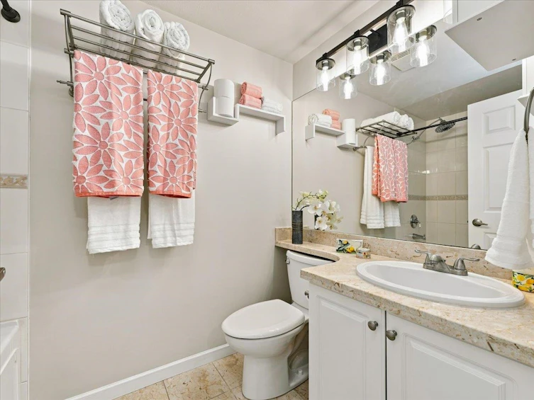 317-3629 Deercrest Drive, North Vancouver, BC, V7G 2S9 - 19