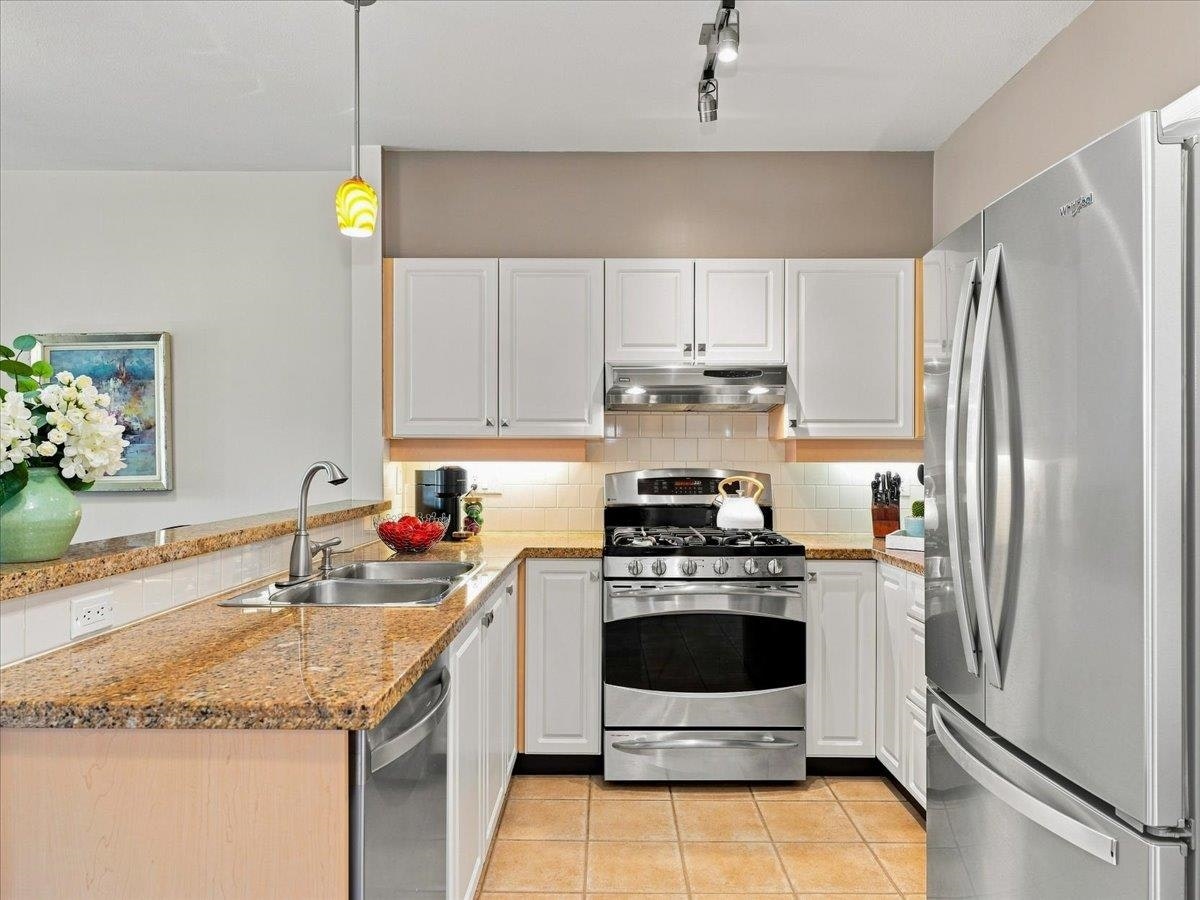 317-3629 Deercrest Drive, North Vancouver, BC, V7G 2S9 - 12