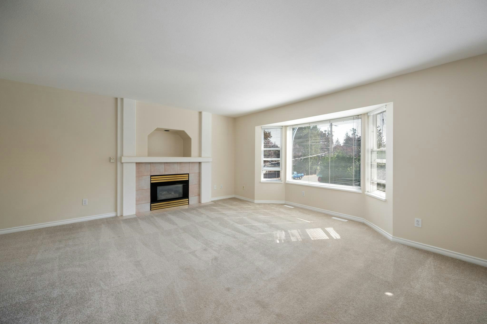 4995 202a Street - 5