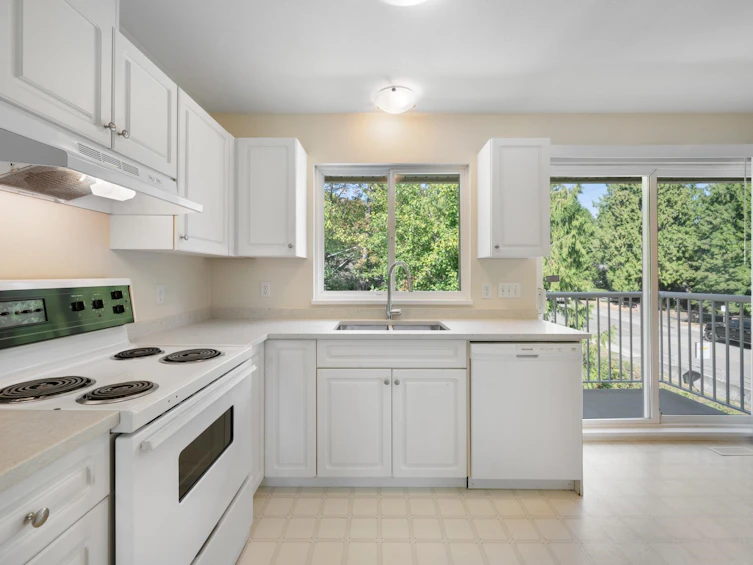 4995 202a Street, Langley, BC, V3A 1T6 - 11