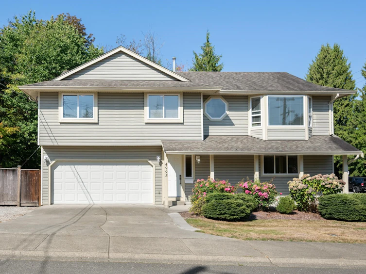 4995 202a Street, Langley, BC, V3A 1T6