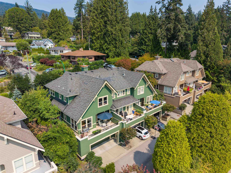 261 E Queens Road, North Vancouver, BC, V7N 4N7 - 28