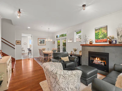 261 E Queens Road - 3