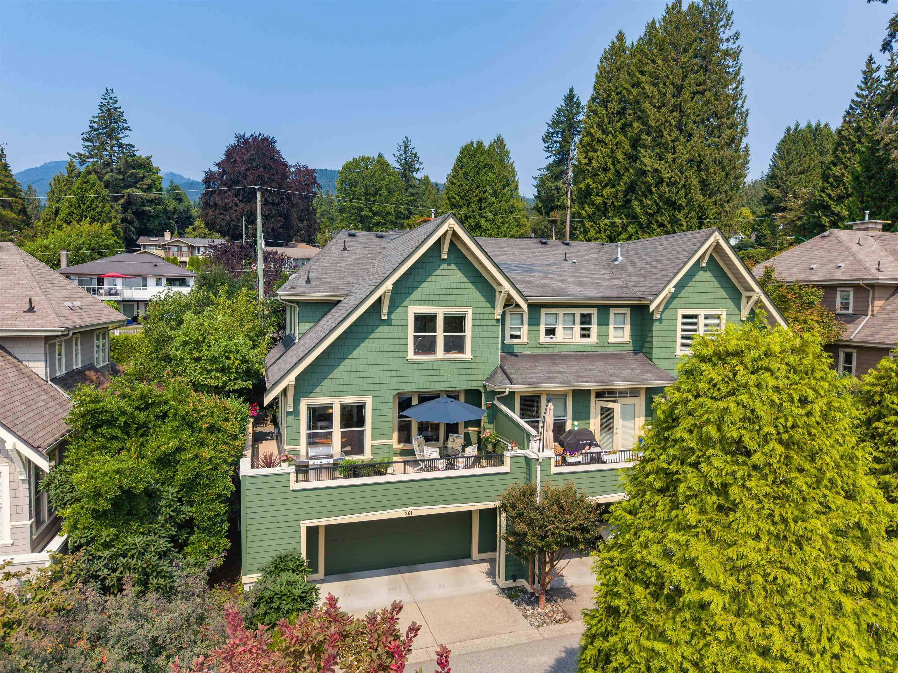 261 E Queens Road, North Vancouver, BC, V7N 4N7 - 27