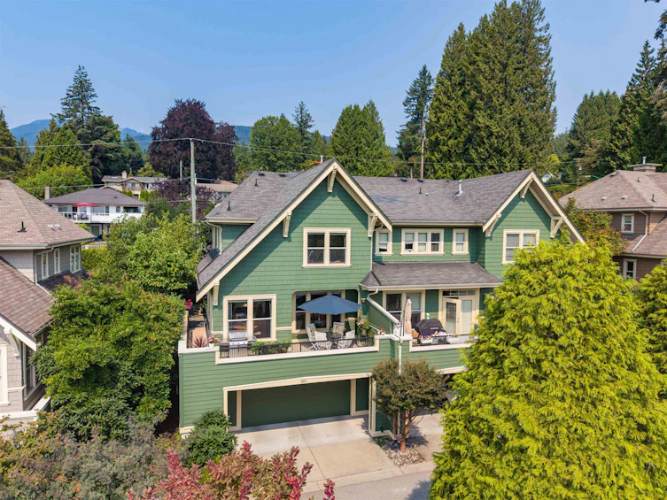 261 E Queens Road, North Vancouver, BC, V7N 4N7 - 27